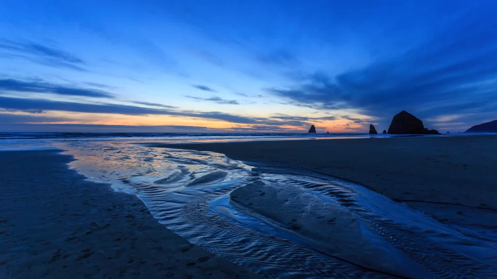 Sunset beach ocean sky clouds reflection