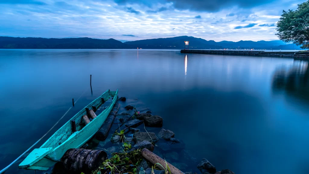 Calm Lake Twilight Boat Mountains Reflection Tranquility