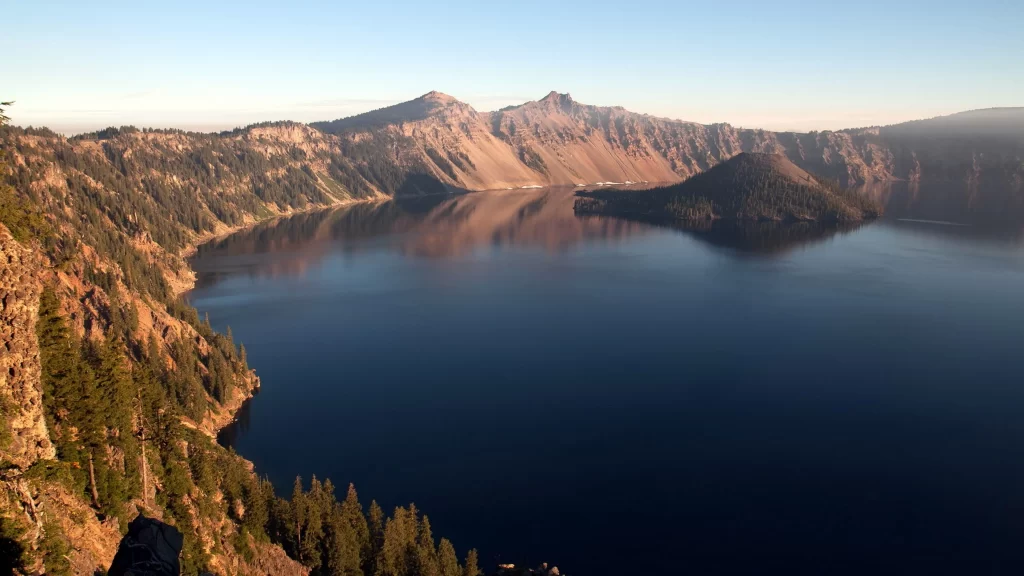 lake mountain landscape trees water