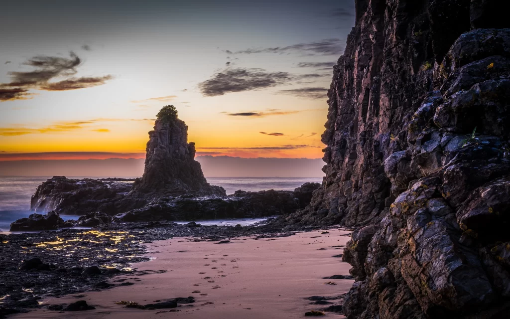 Sunset Rocky Shoreline Ocean Waves Clouds