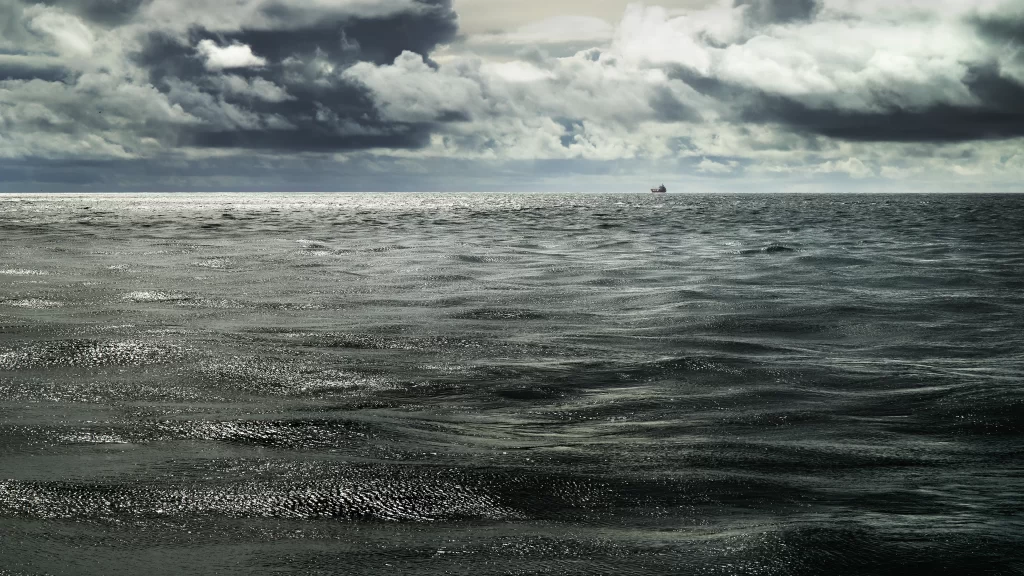 ocean waves clouds horizon sky sea