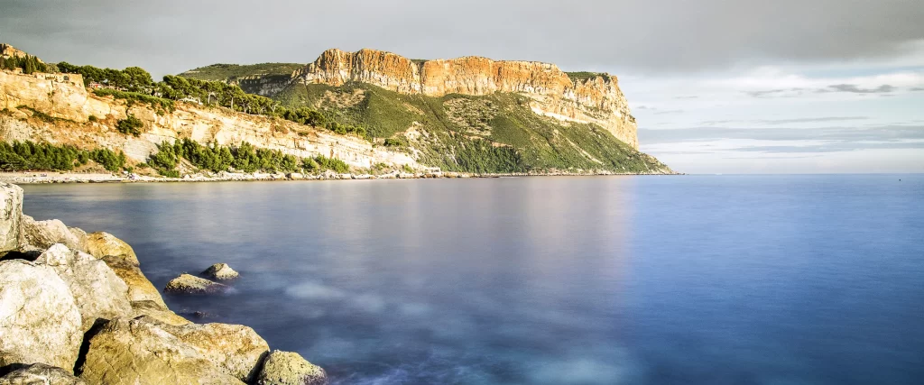 panoramic coastal cliffs ocean calm nature