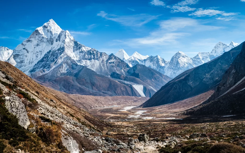 Snowy Peaks Majestic Mountains Clear Sky Glacial Valley