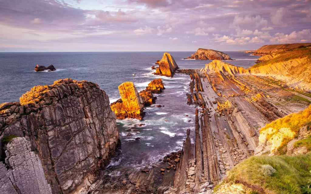 Sunset Ocean Waves Rocky Coastline Golden Horizon