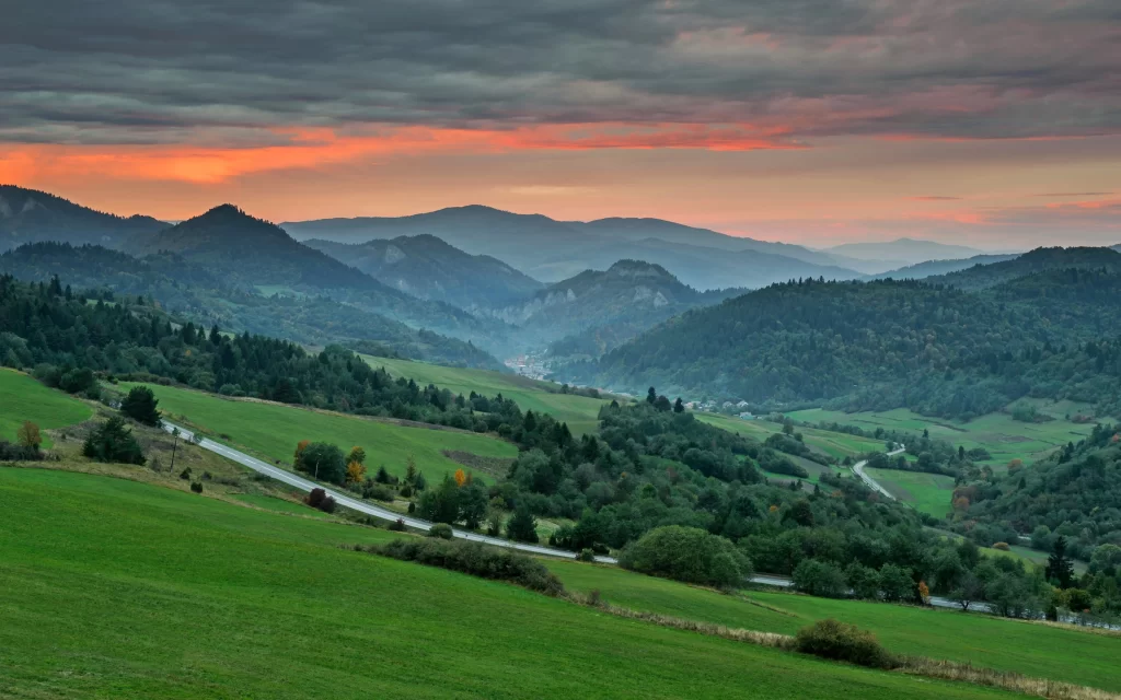 Sunset Mountain Range Forest Green Fields Scenic