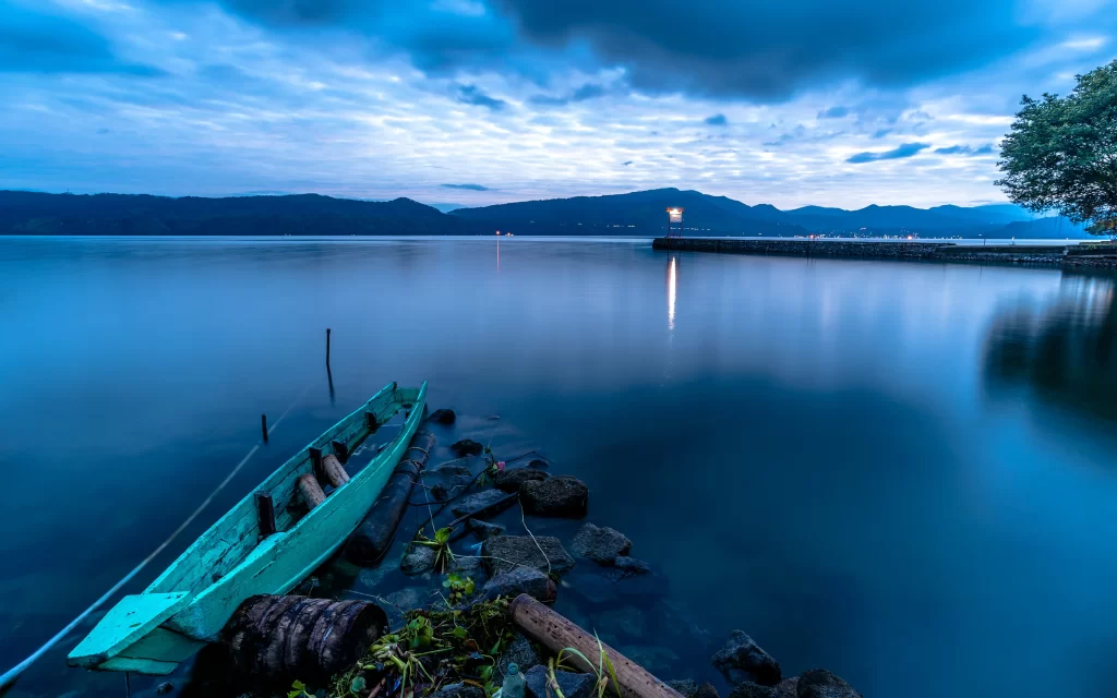 Calm Lake Boat Twilight Mountains Reflection