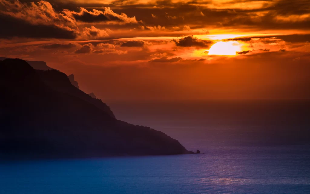 Sunset Ocean Mountains Clouds Golden Horizon