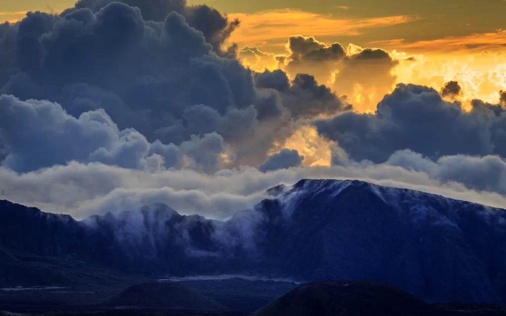 Sunset Clouds Mountains Golden Horizon