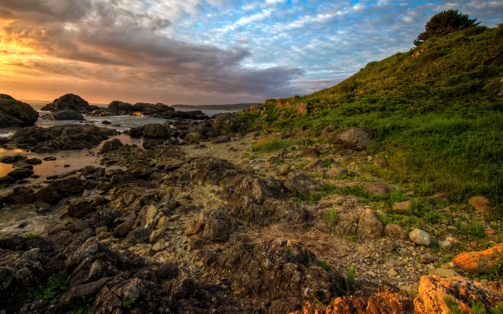 Sunset Clouds Rocky Shoreline Ocean Waves Nature