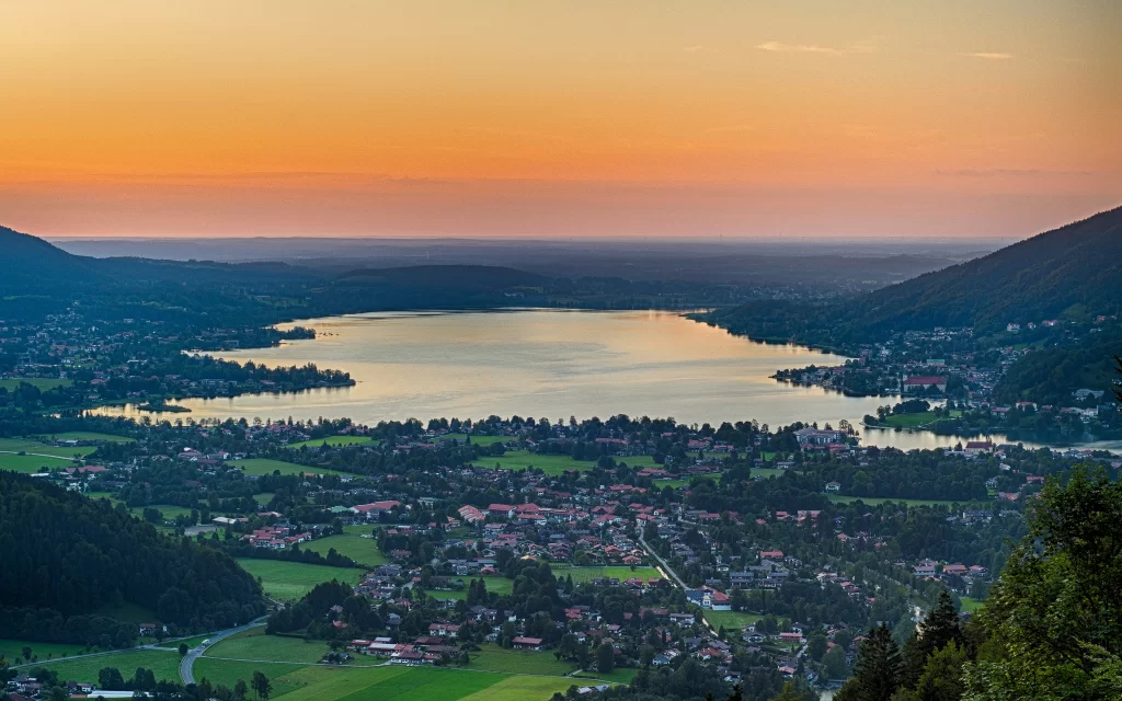 Sunset Lake Mountains Town Houses Nature